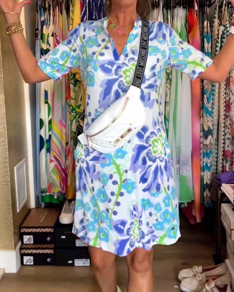 Cvetlična obleka s kratkimi rokavi in v-izrezom