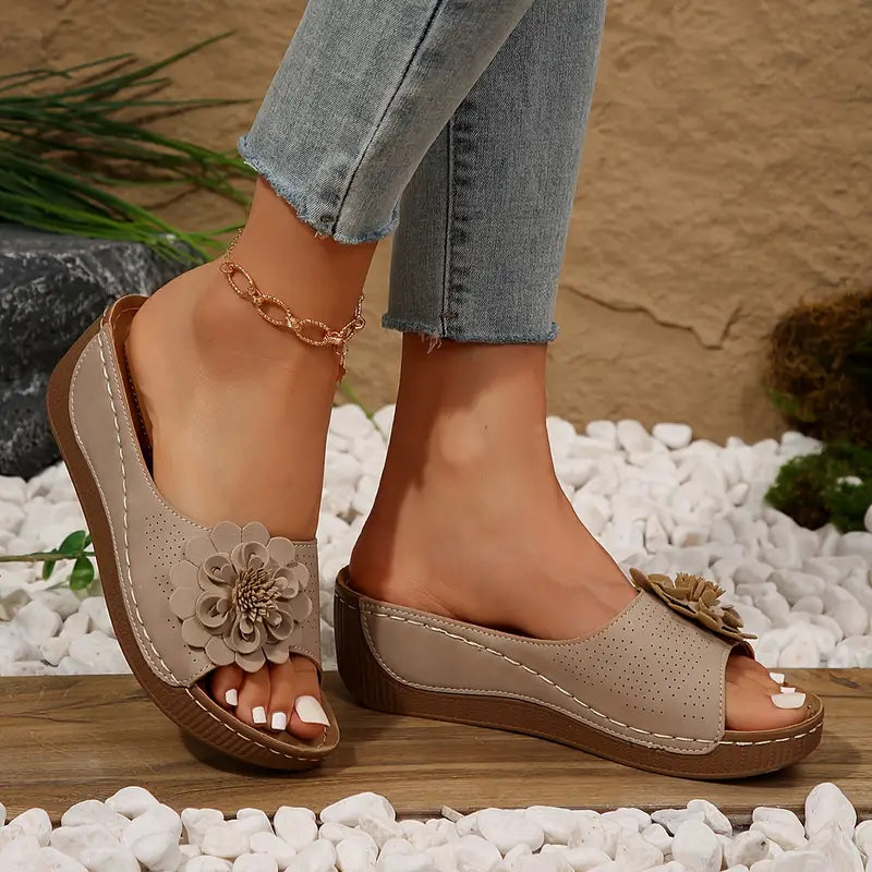 🔥 Paskutinę dieną 50% nuolaida - Moteriškos gėlėtos basutės-LT